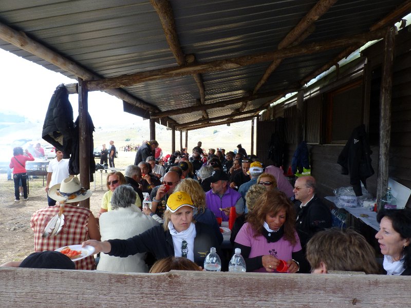 Pranzo al ristoro.JPG